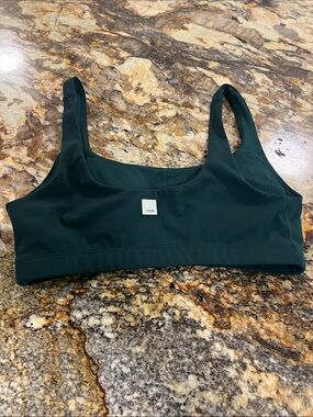 Vuori Daily Bra Size Medium